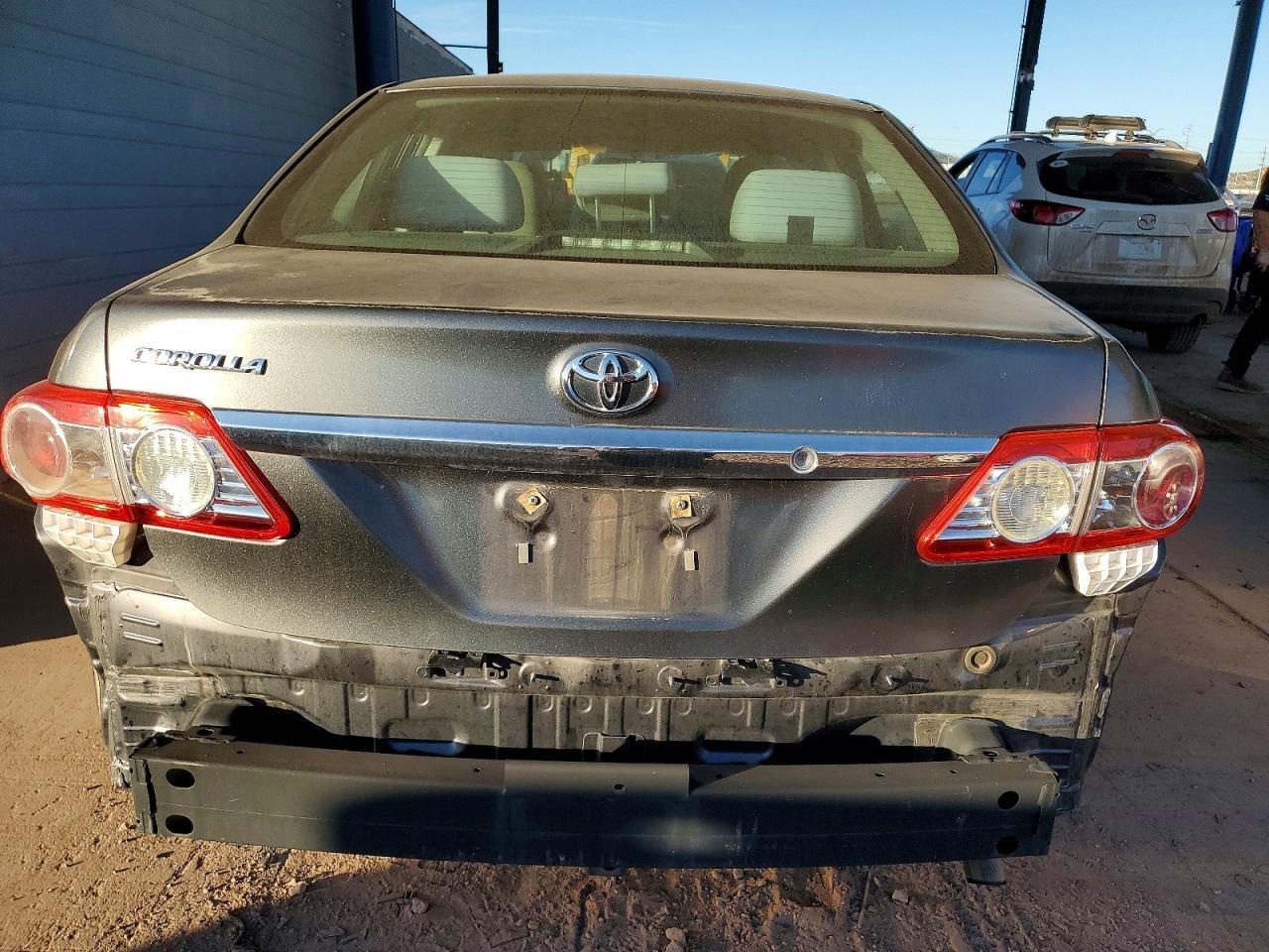 2013 Toyota Corolla - Фото 6