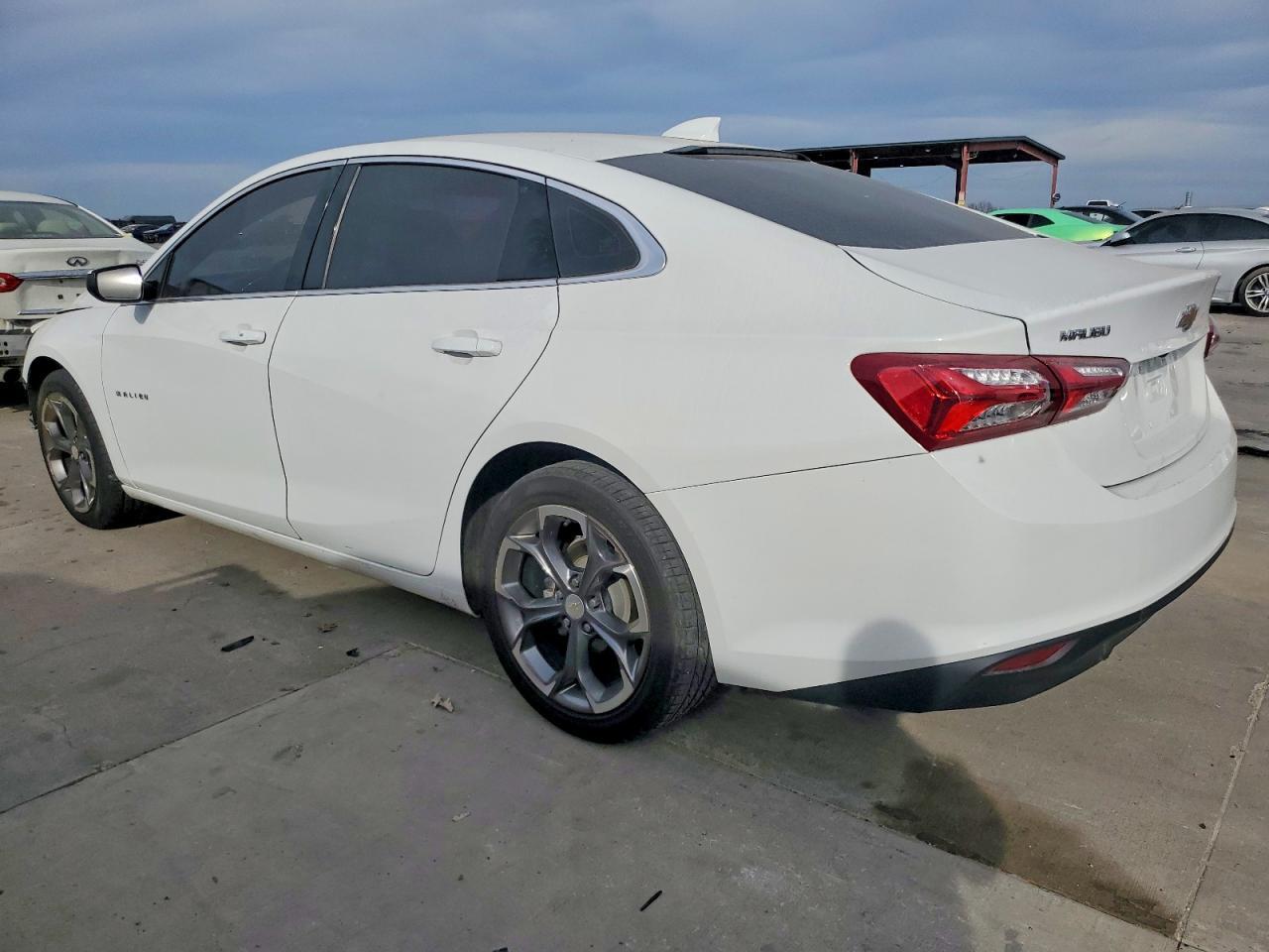 2021 Chevrolet Malibu Lt - Image 2