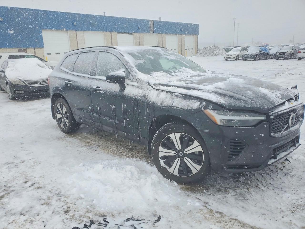 2025 Volvo Xc60 Plus - Фото 4