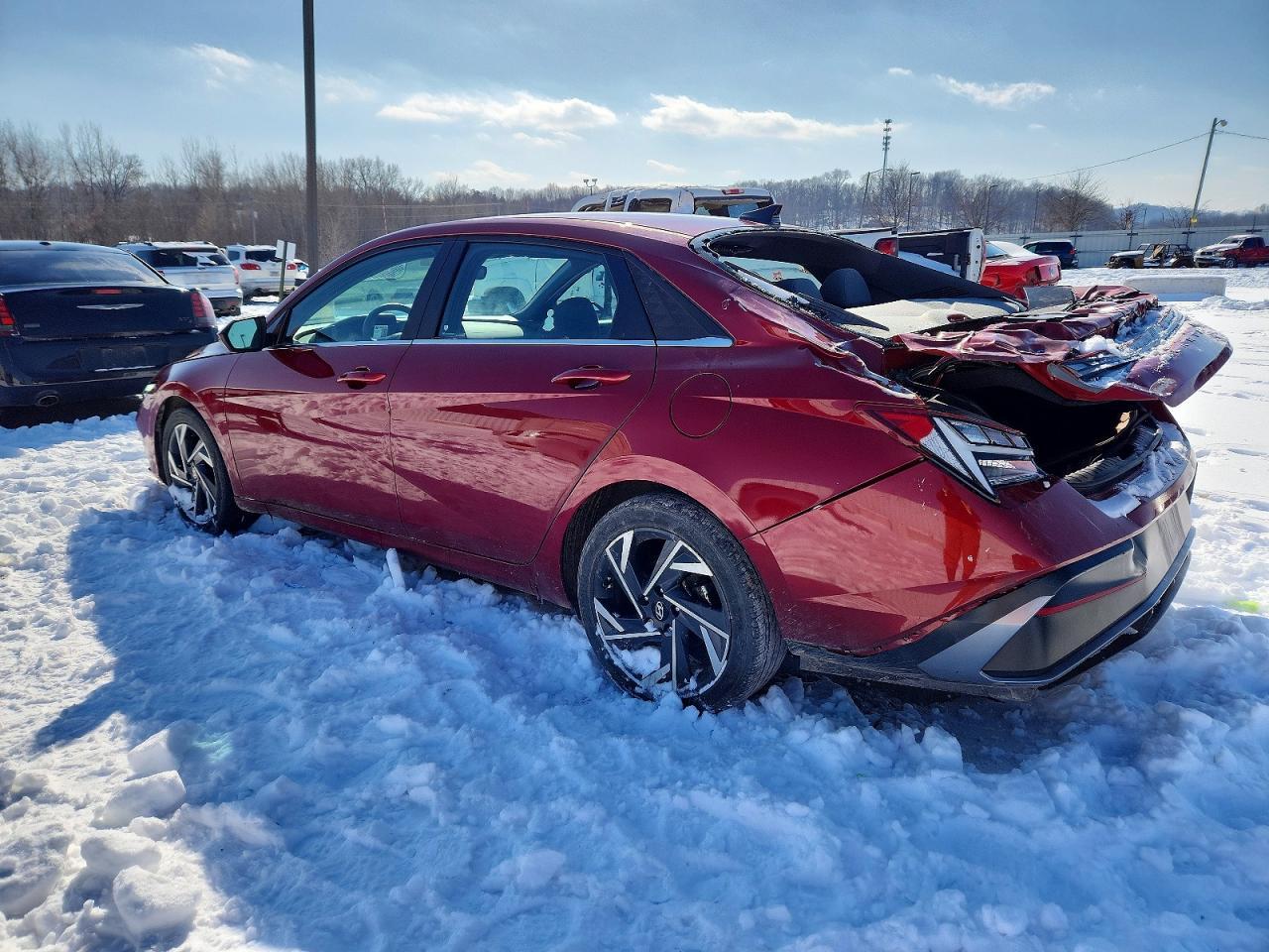 2024 Hyundai Elantra Sel - Image 2