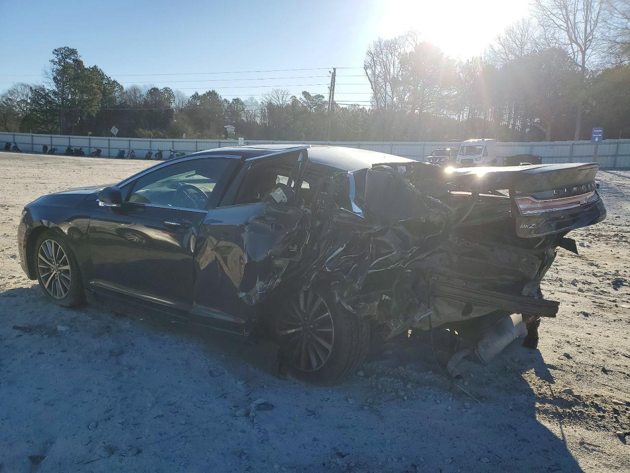 2017 Lincoln Mkz - Image 2