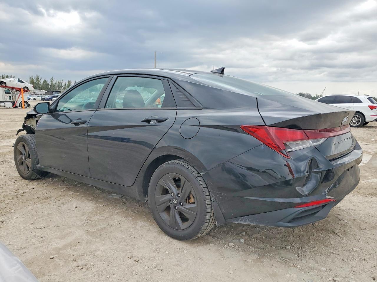 2022 Hyundai Elantra Sel - Фото 2
