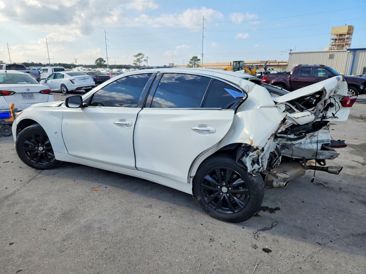 2015 Infiniti Q50 Base - Image 2