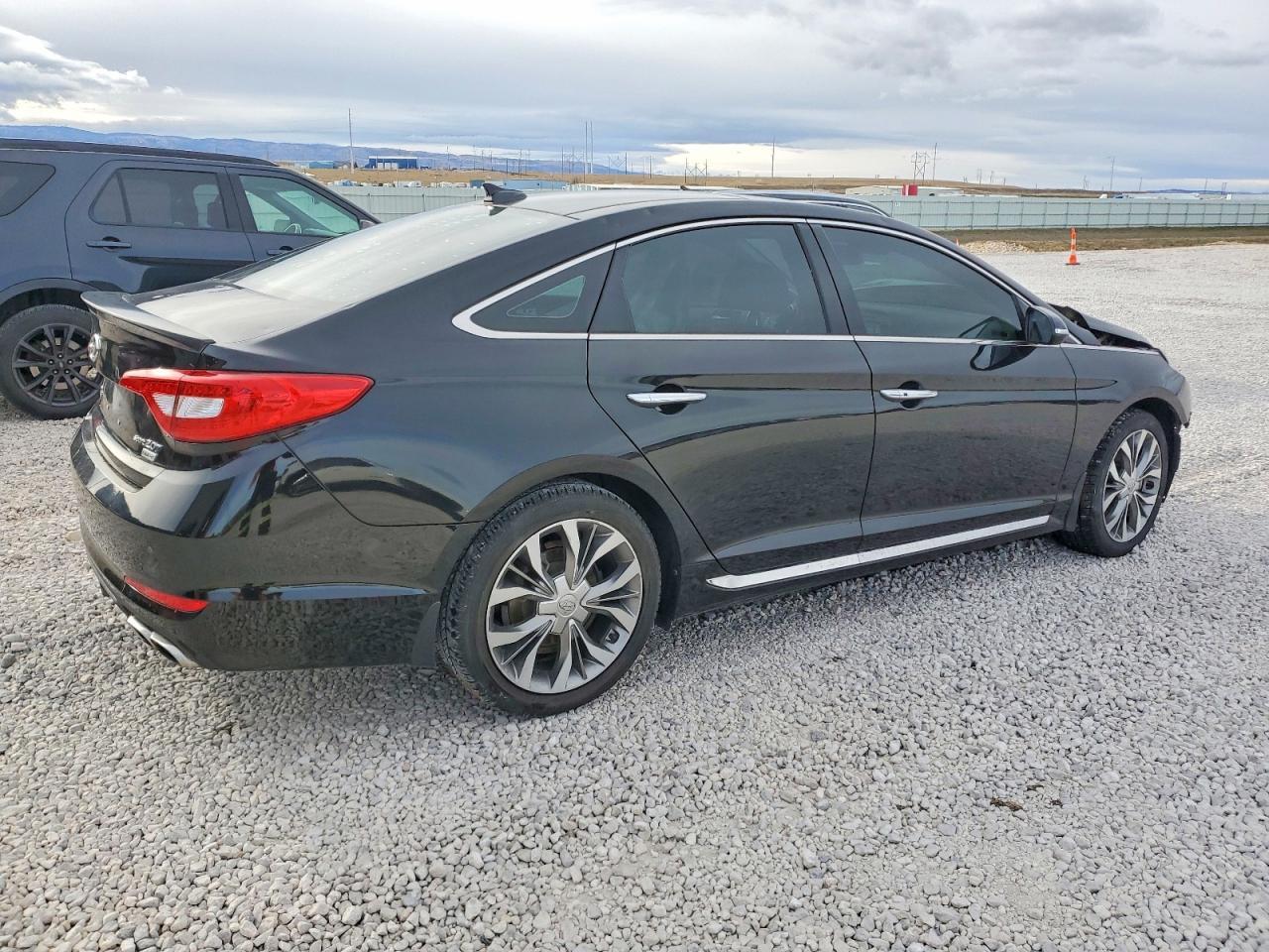 2015 Hyundai Sonata Limited 2.0T - Image 3