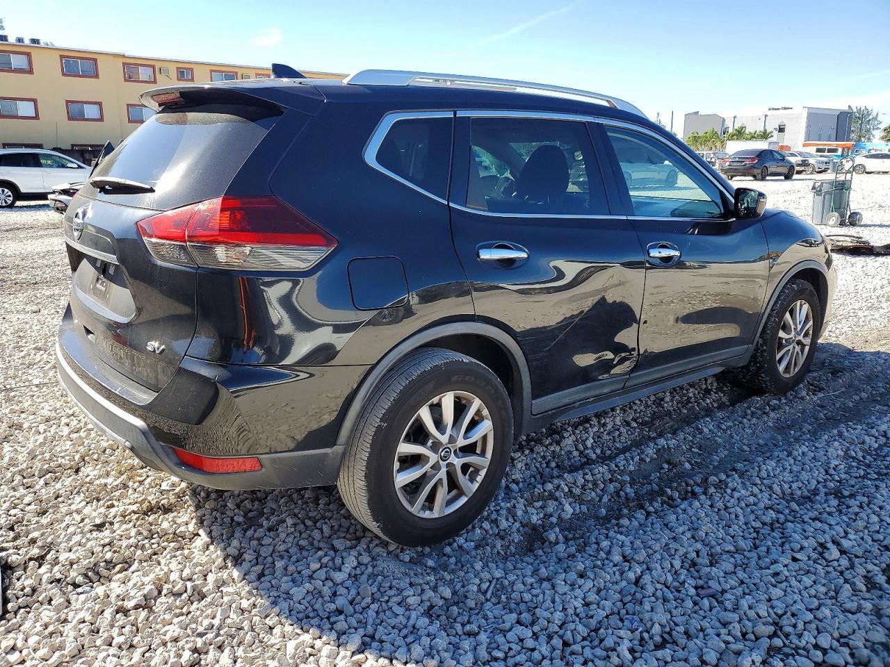 2018 Nissan Rogue S - Фото 3