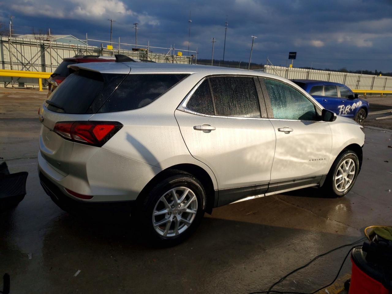 2022 Chevrolet Equinox Lt - Image 3