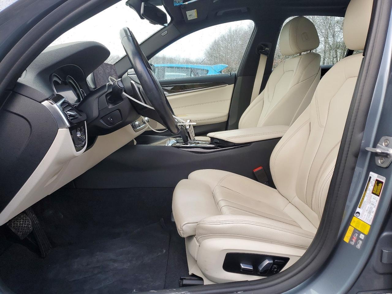2019 BMW 5 Series 530E Iperfo - Фото 7