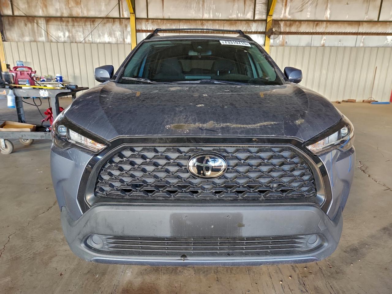 2022 Toyota Corolla Cross Le - Image 5