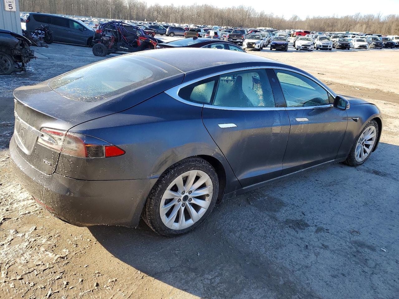 2017 Tesla Model S - Фото 3