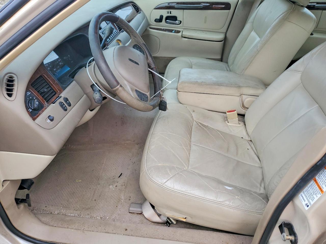 2001 Lincoln Town Car Cartier - Фото 7