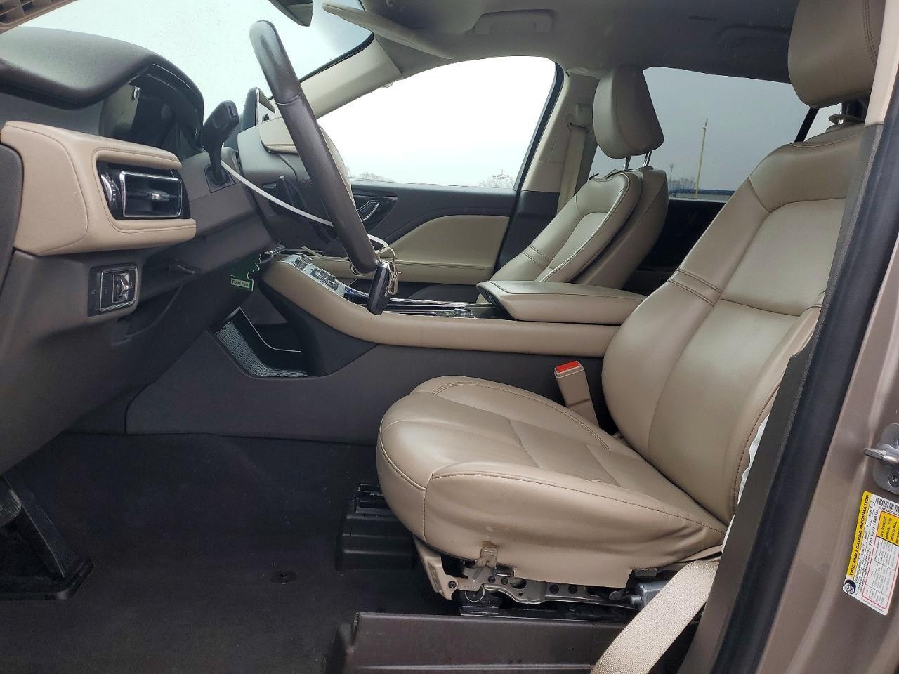 2021 Lincoln Aviator - Фото 7