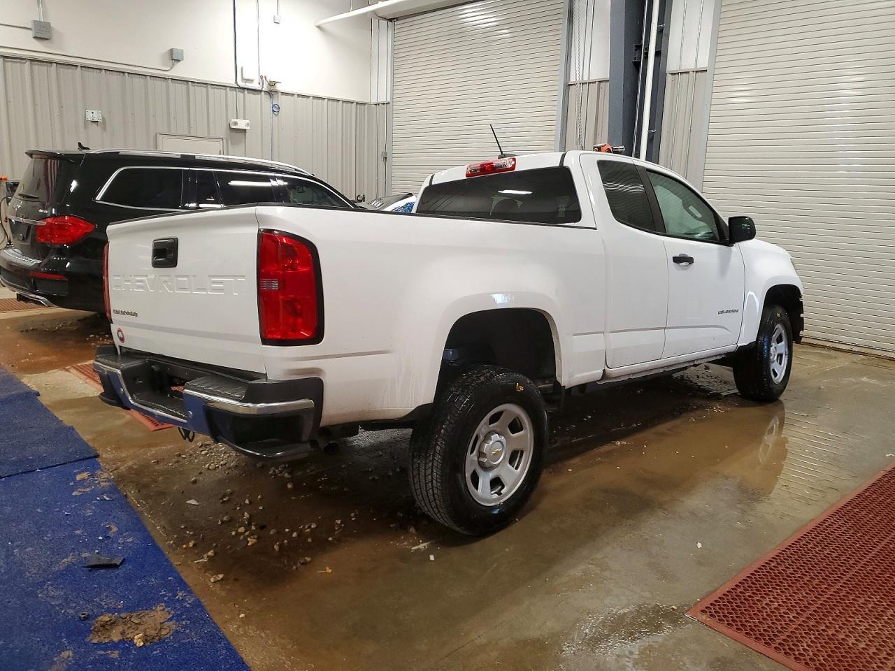 2021 Chevrolet Colorado - Фото 3