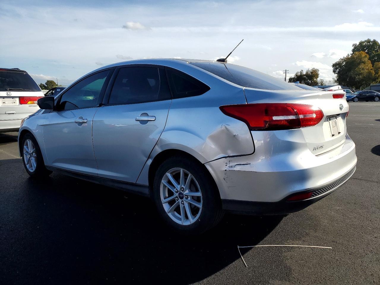 2015 Ford Focus Se - Фото 2
