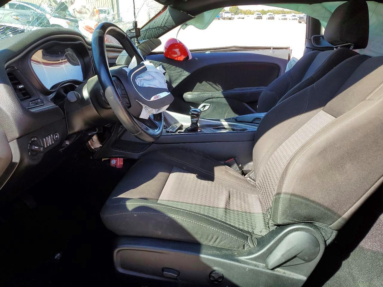 2021 Dodge Challenger Sxt - Фото 7