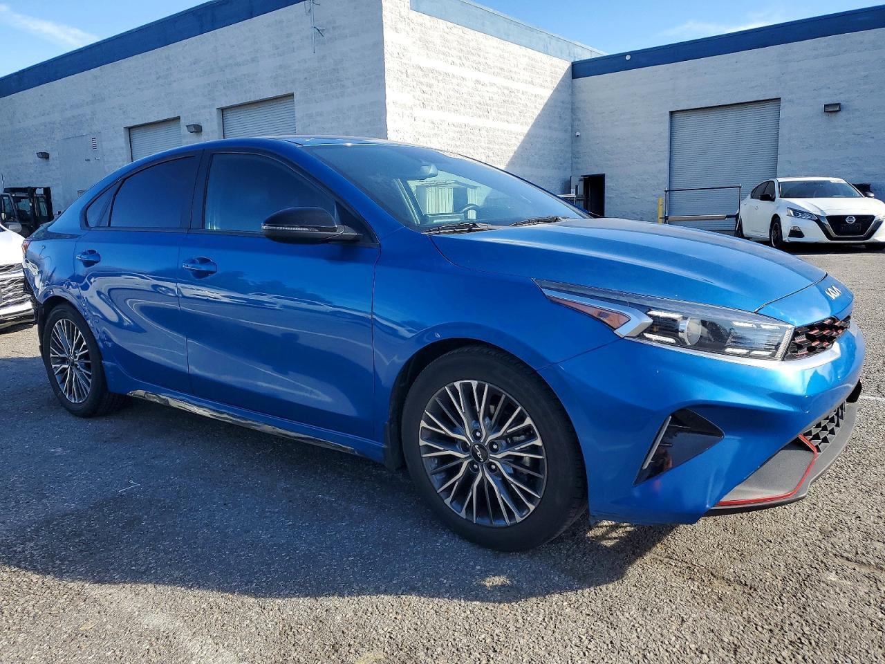 2023 Kia Forte Gt Line - Фото 4