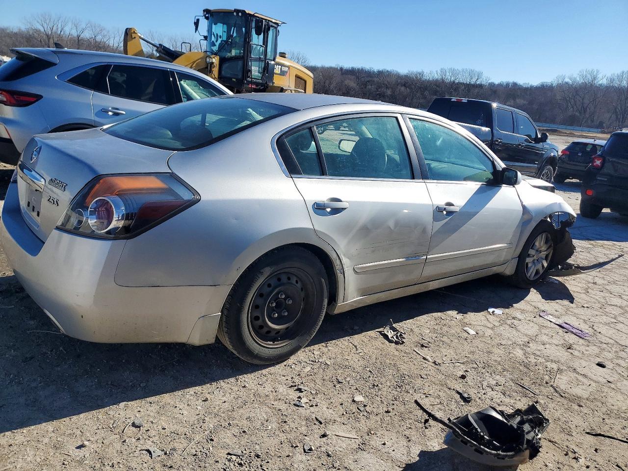 2010 Nissan Altima Base - Image 3