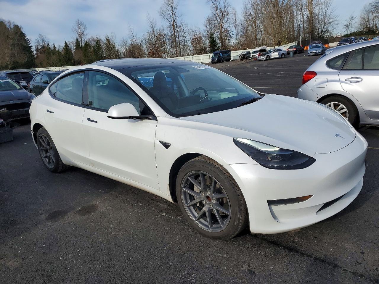 2023 Tesla Model 3 - Image 4