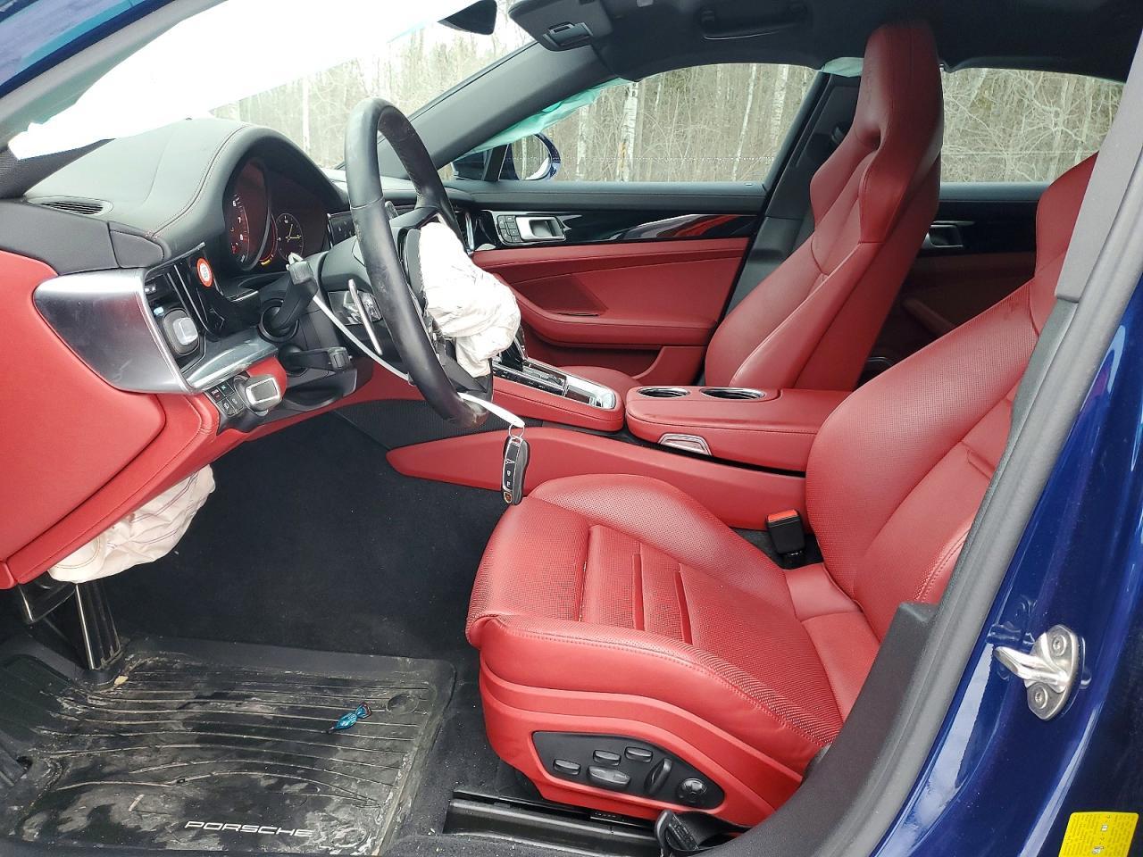 2023 Porsche Panamera 4 Platinum - Image 7