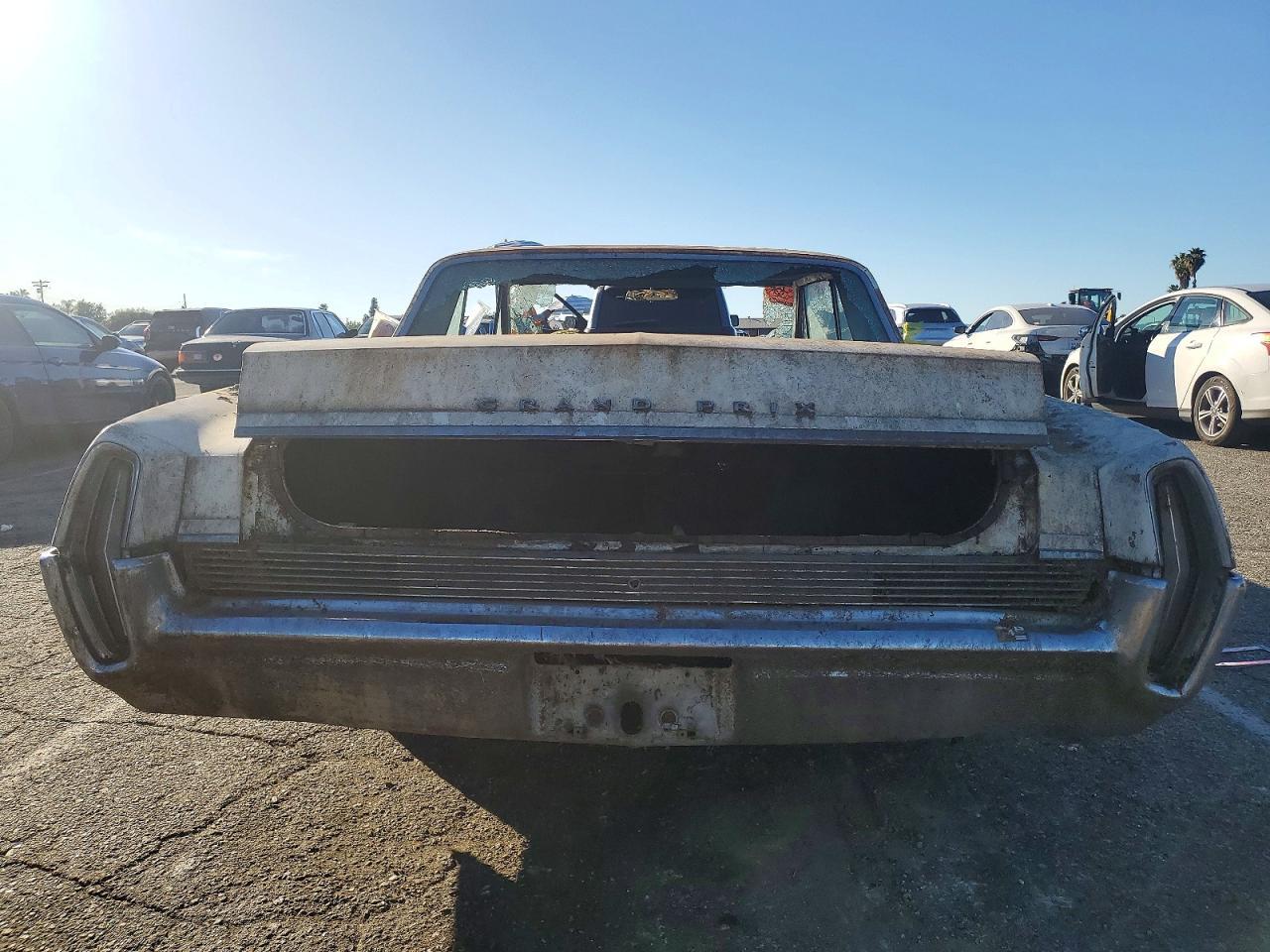 1964 Pontiac Grand Prix - Image 6