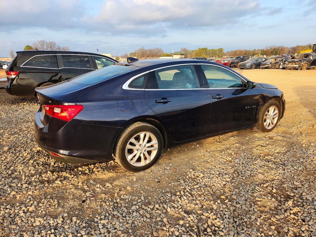2017 Chevrolet Malibu Lt - Фото 3