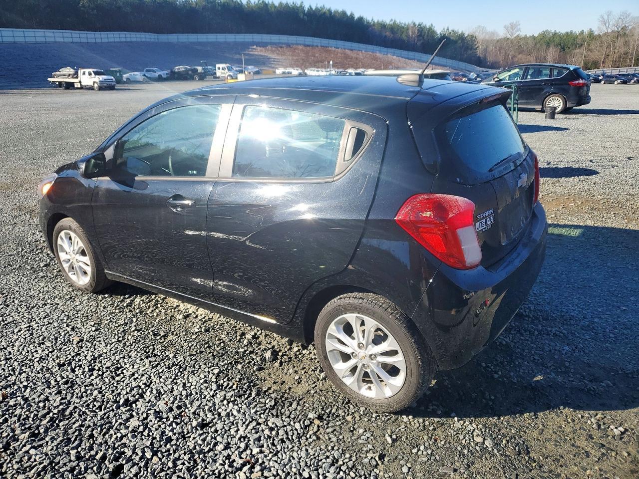 2021 Chevrolet Spark 1Lt - Фото 2