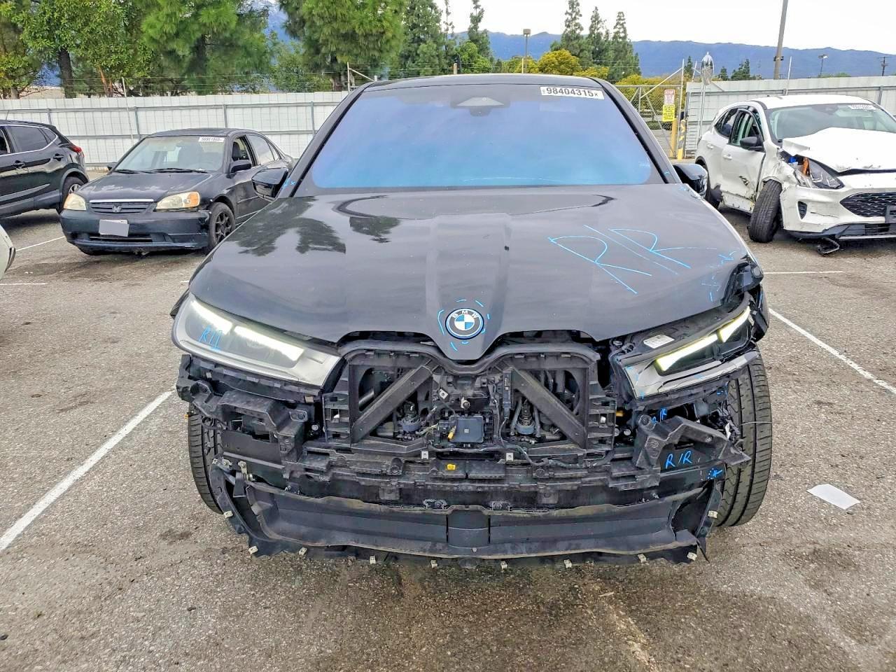 2024 BMW Ix xDrive50 - Фото 5