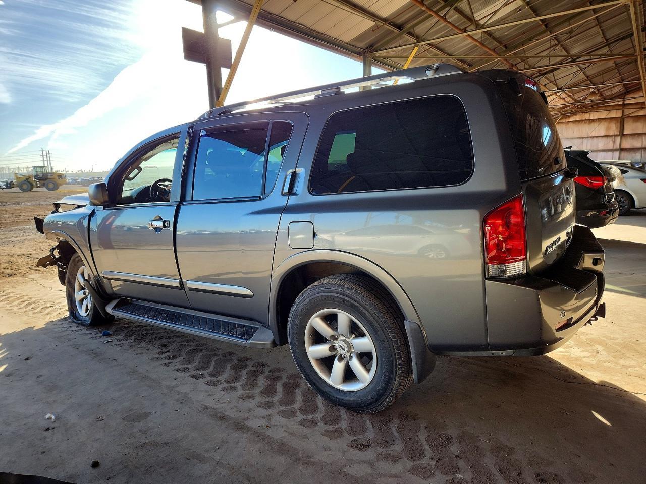 2015 Nissan Armada Sv - Image 2