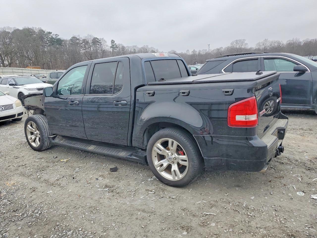 2010 Ford Explorer Sport Trac Limited - Фото 2