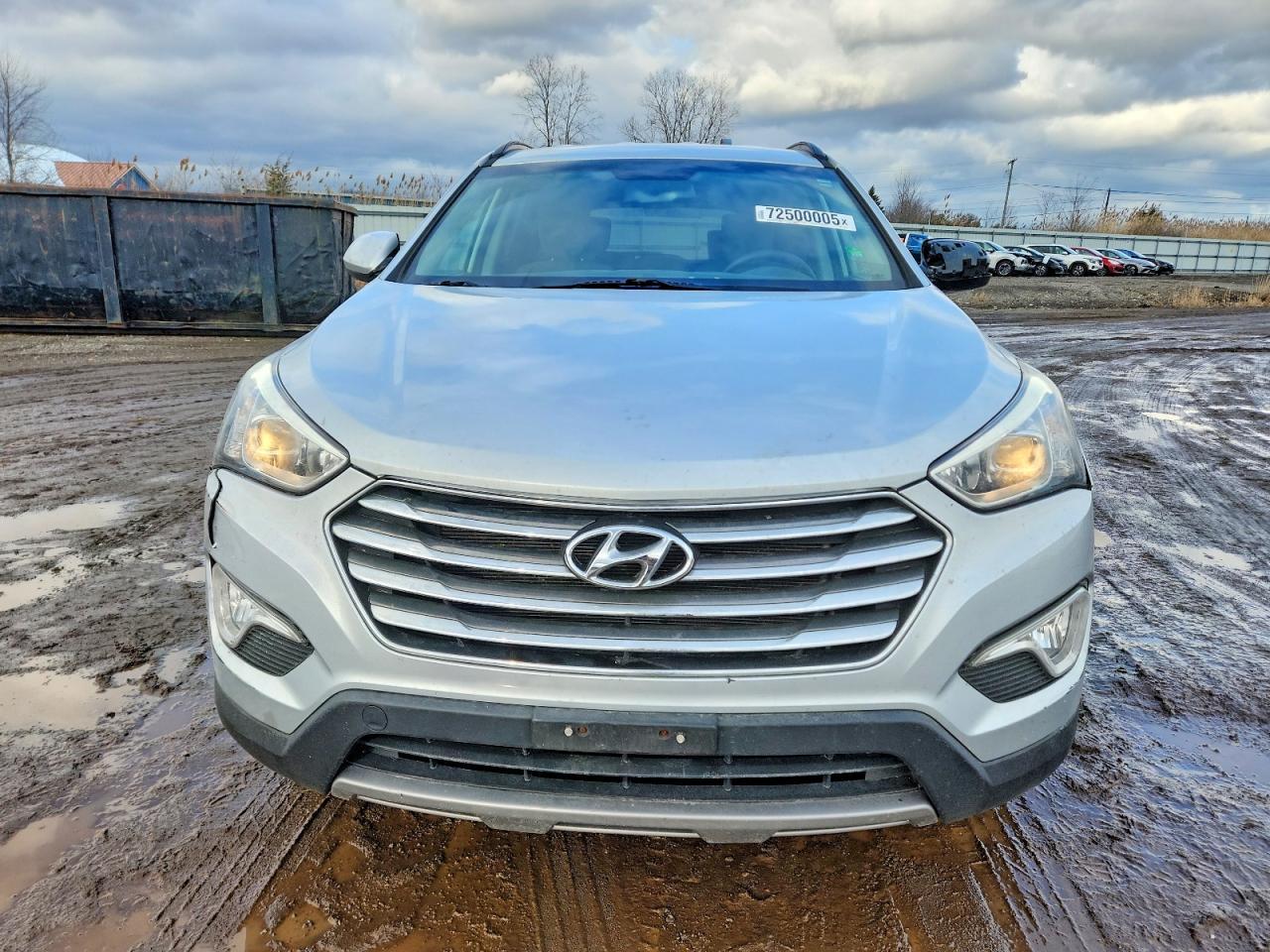 2016 Hyundai Santa Fe - Image 5