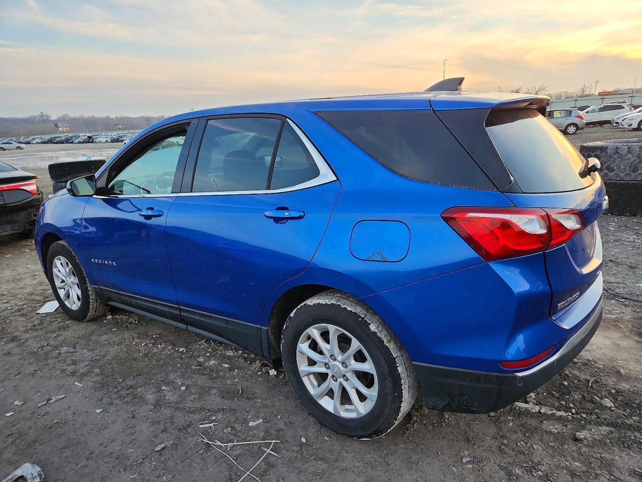2019 Chevrolet Equinox Lt - Image 2
