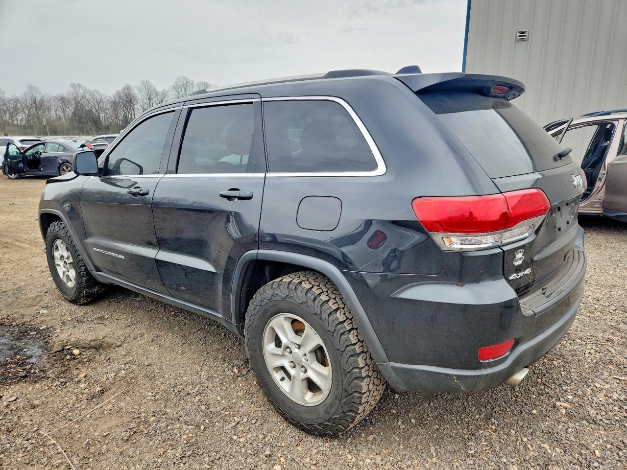 2015 Jeep Grand Cherokee Laredo - Фото 2