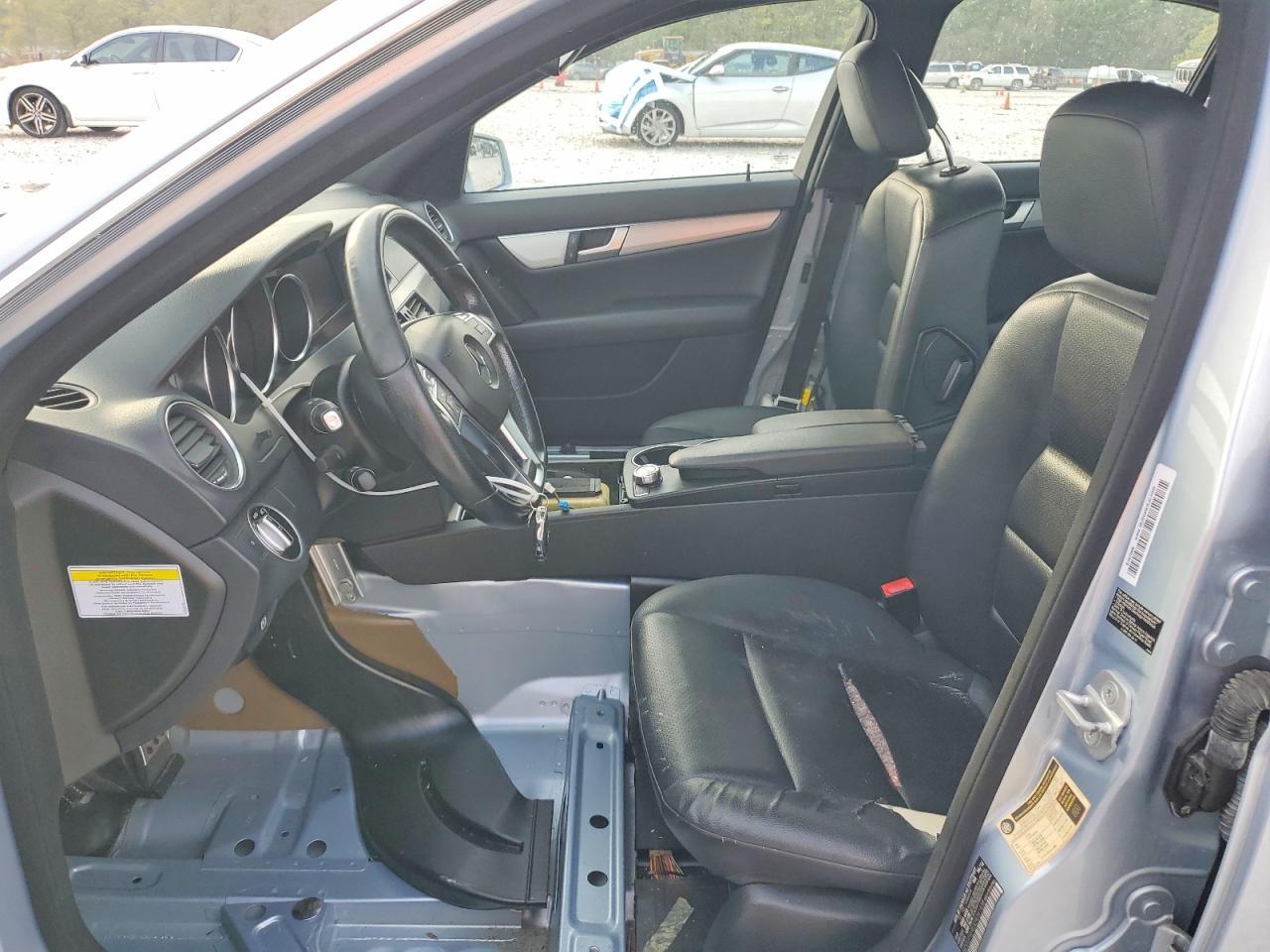 2013 Mercedes-Benz C 250 - Image 7