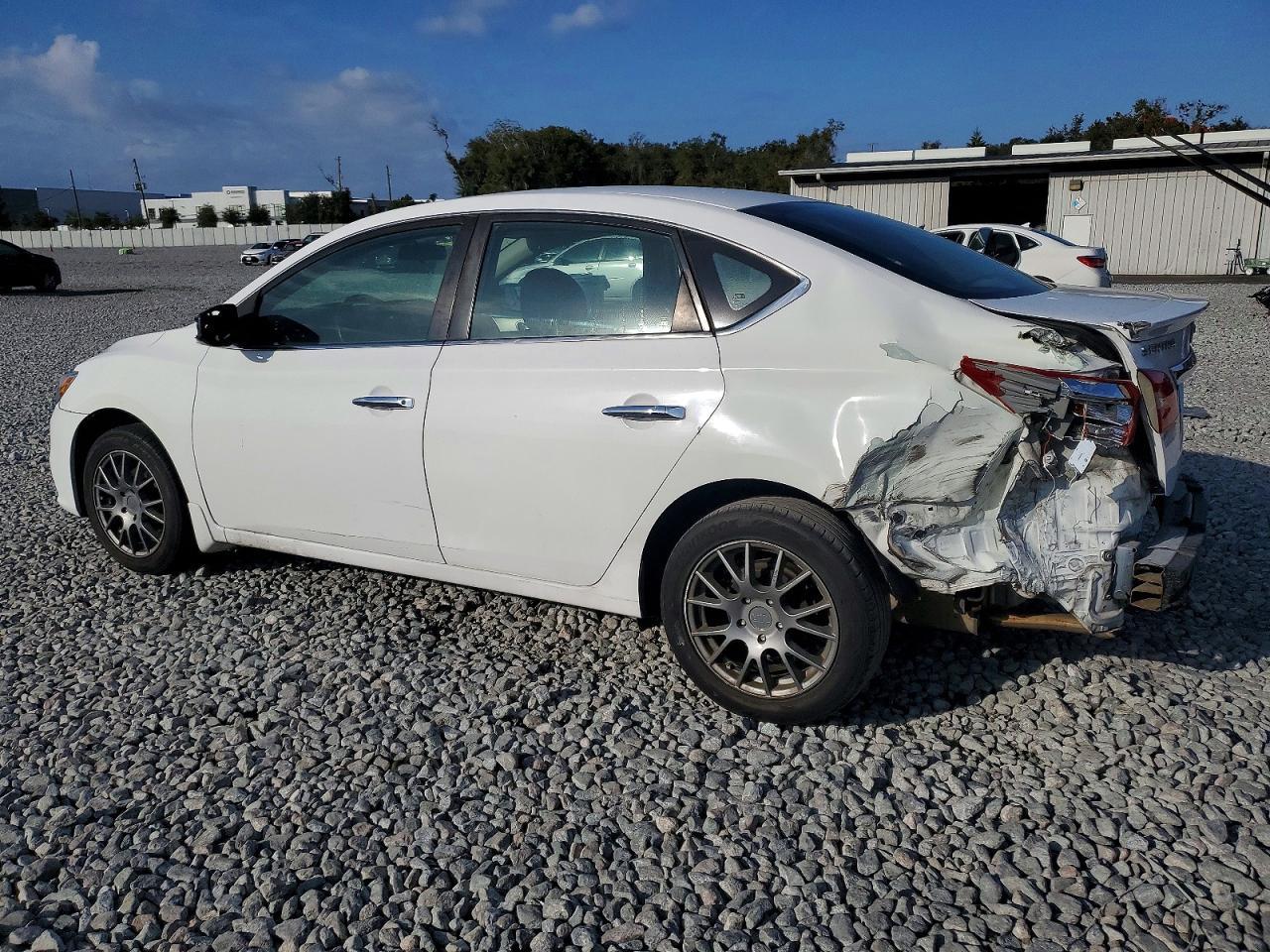 2018 Nissan Sentra S - Фото 2