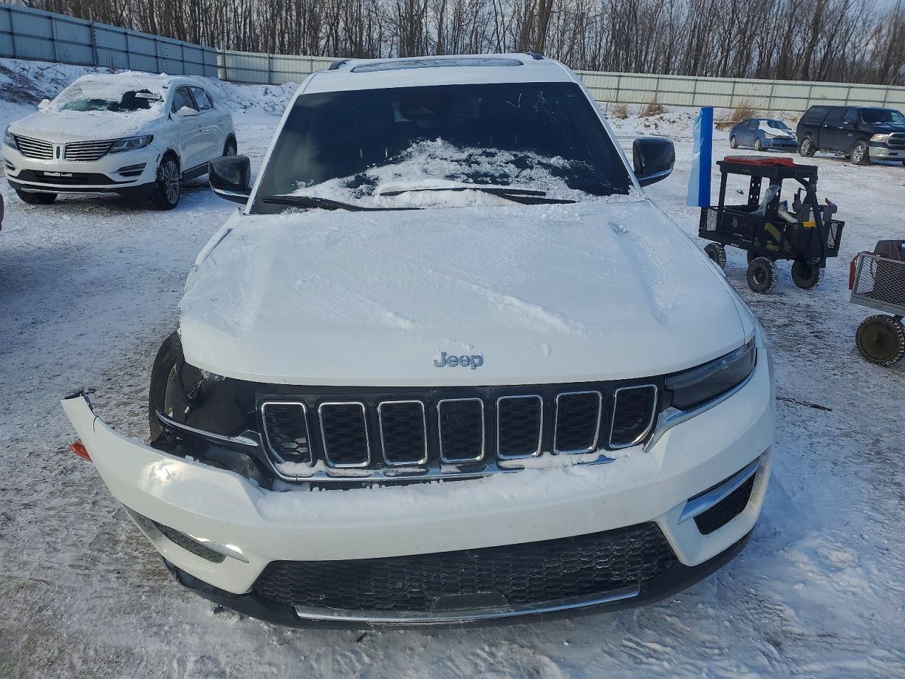 2025 Jeep Grand Cherokee 4Xe - Image 5