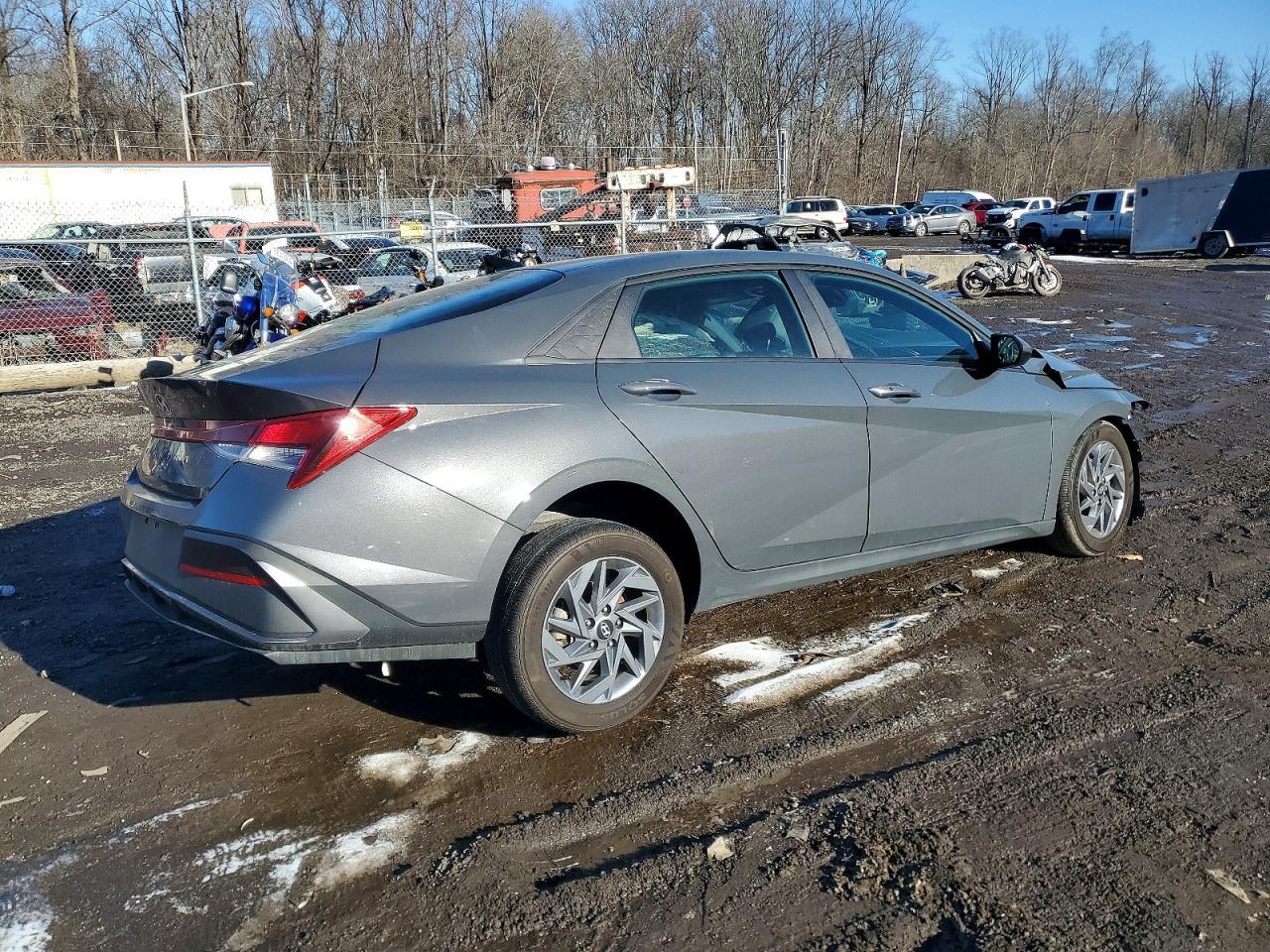 2024 Hyundai Elantra Sel - Фото 3