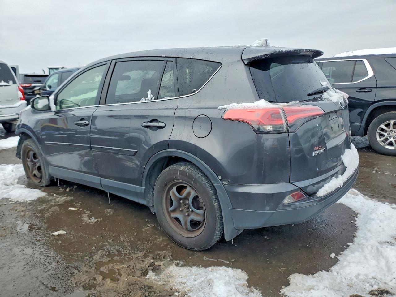 2018 Toyota Rav4 Le - Фото 2