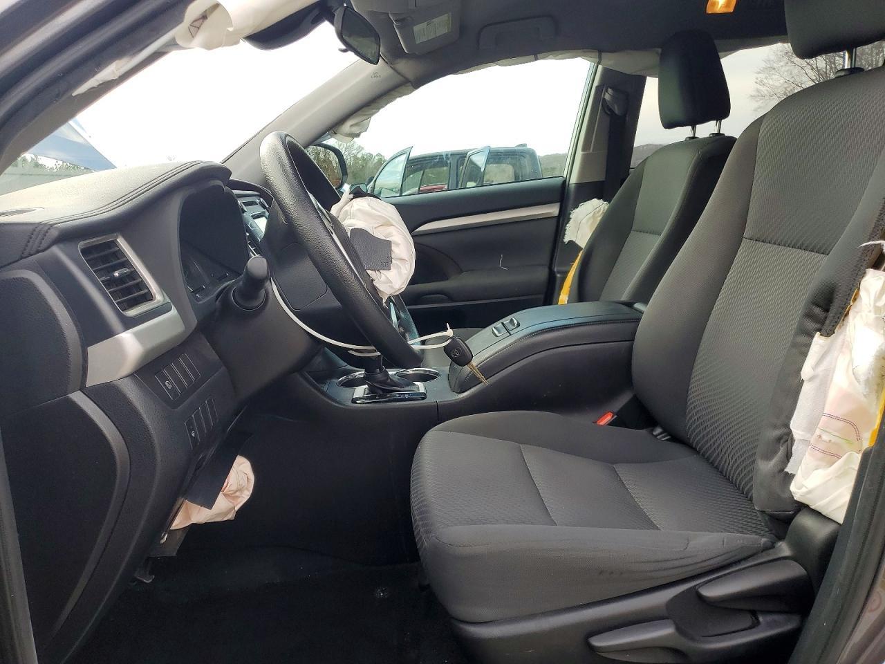 2019 Toyota Highlander Le - Image 7