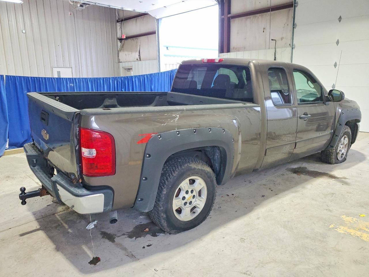 2008 Chevrolet Silverado K1500 - Фото 3