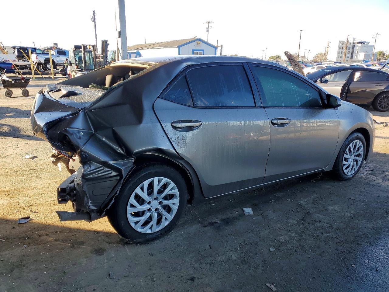 2019 Toyota Corolla L - Фото 3