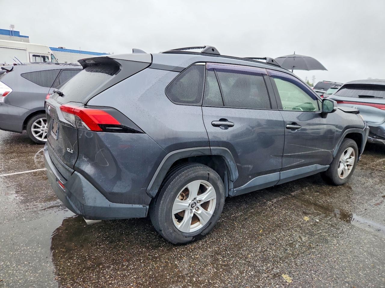 2019 Toyota Rav4 Xle - Image 3