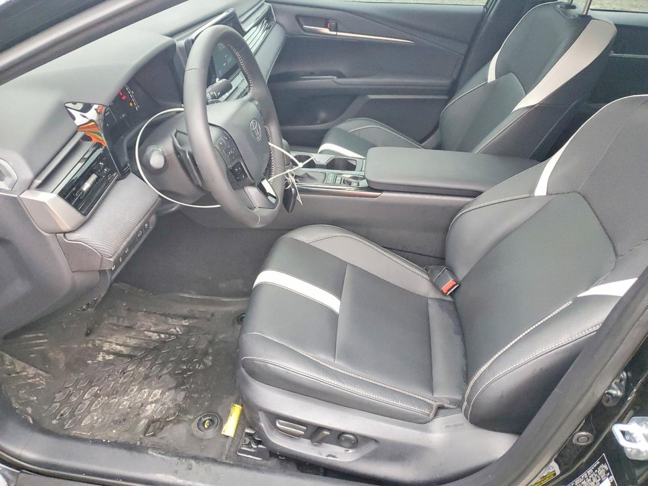 2025 Toyota Camry Xse - Image 7
