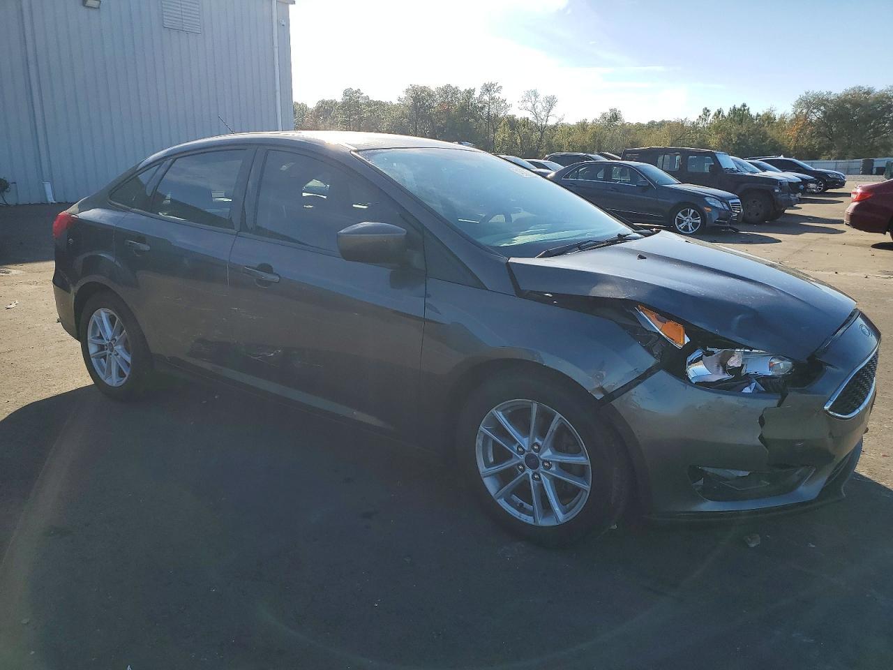 2018 Ford Focus Se - Фото 4
