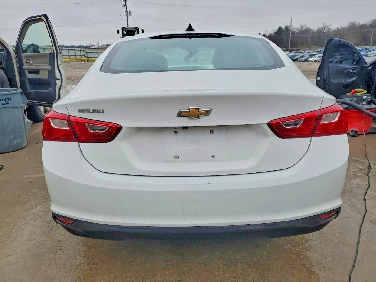 2020 Chevrolet Malibu Ls - Image 6