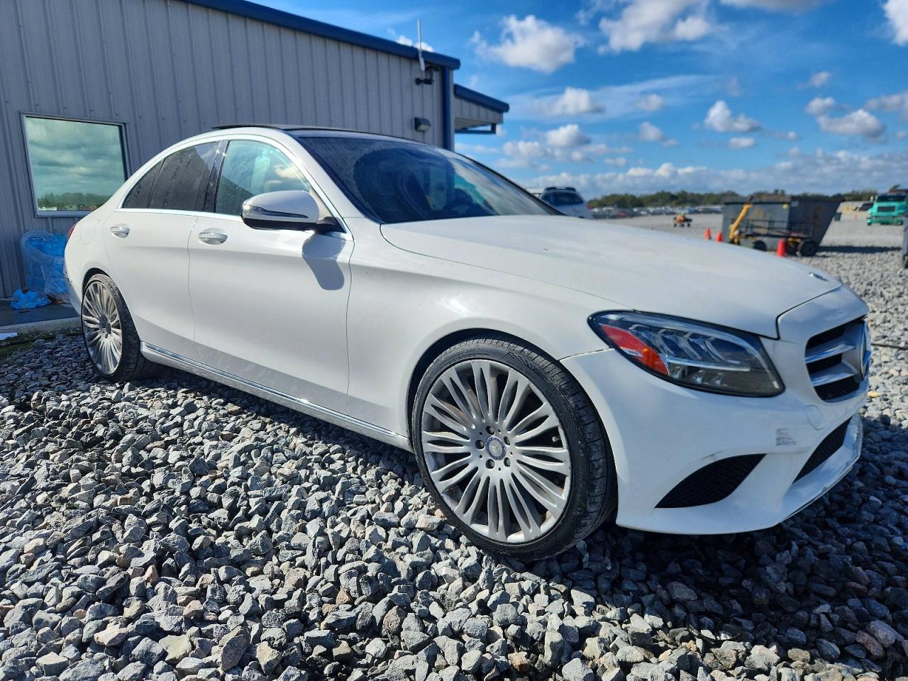 2020 Mercedes-Benz C 300 - Фото 4