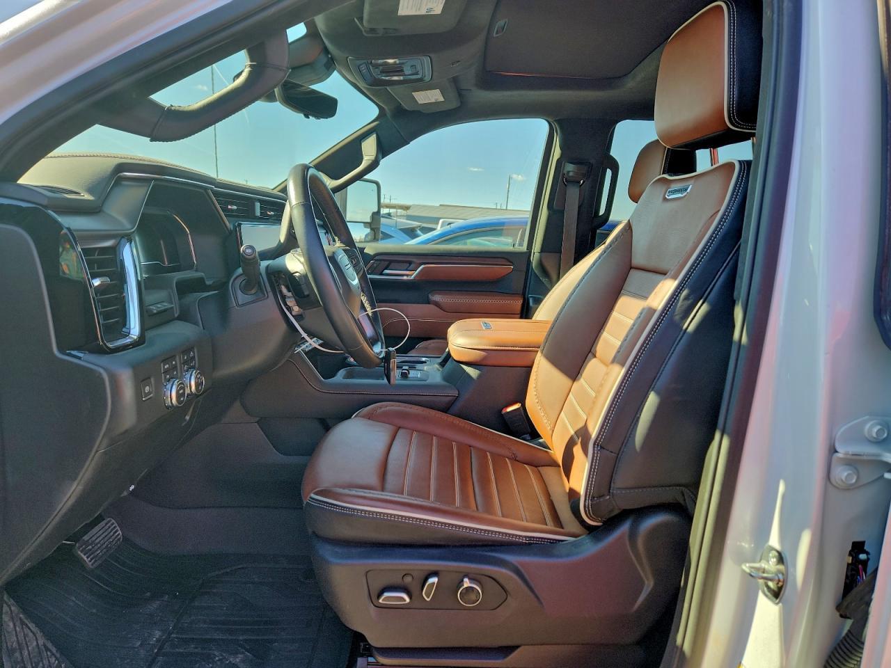 2024 GMC Sierra K2500 Denali Ultimate - Фото 7