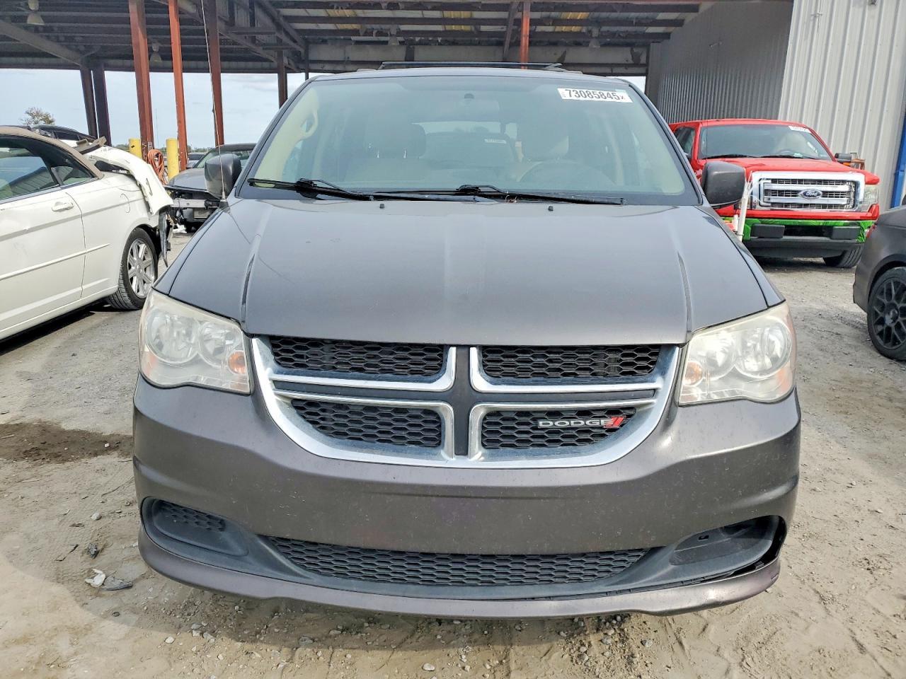 2016 Dodge Grand Caravan Sxt - Image 5