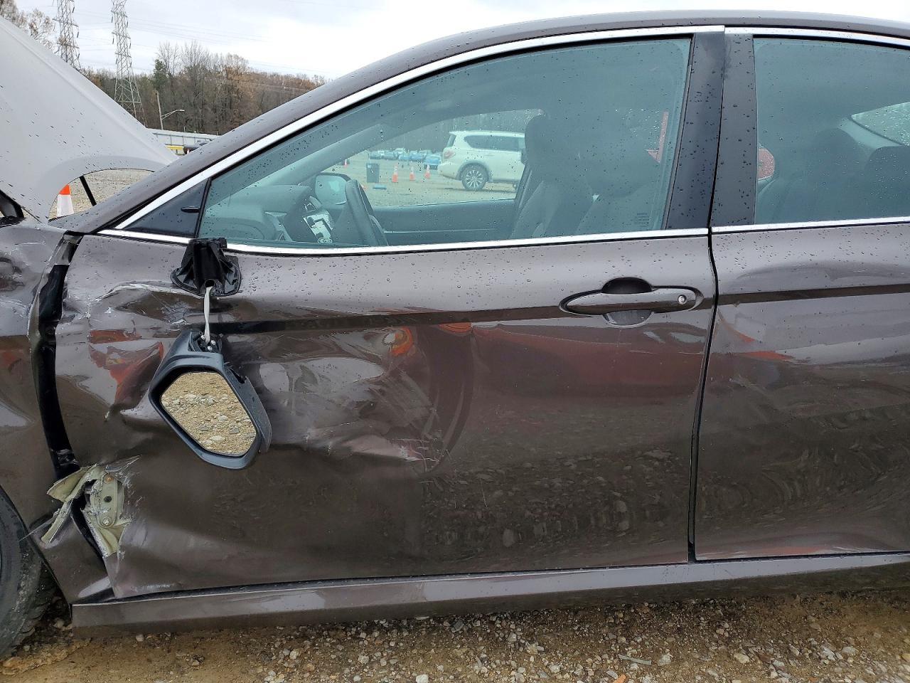 2019 Toyota Camry L - Image 7