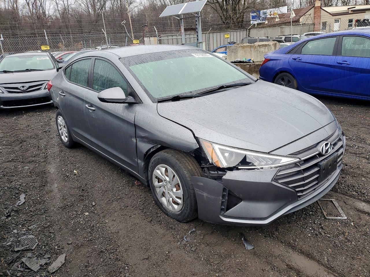 2019 Hyundai Elantra Se - Фото 4