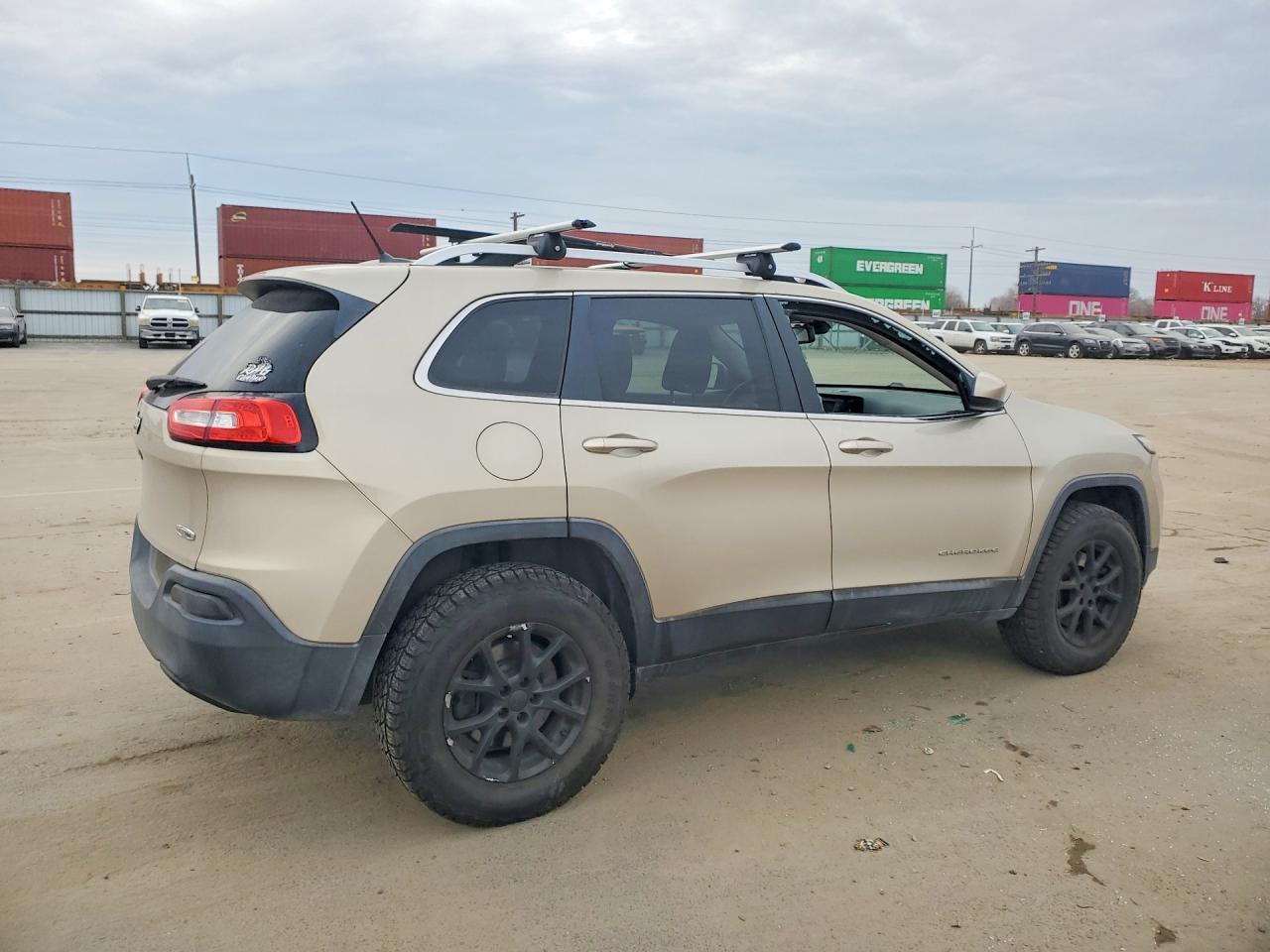 2015 Jeep Cherokee Latitude - Image 3