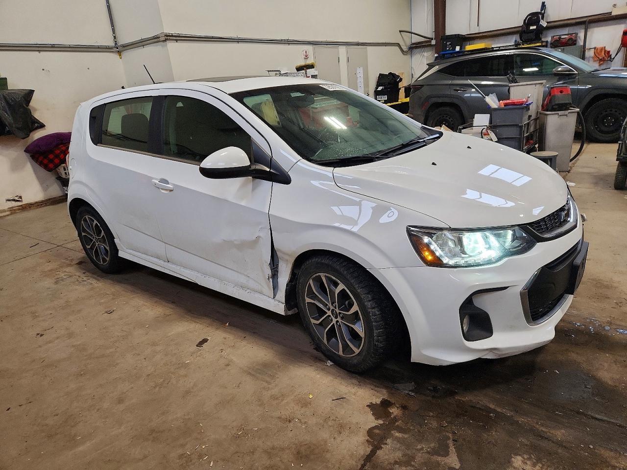 2018 Chevrolet Sonic Lt - Фото 4